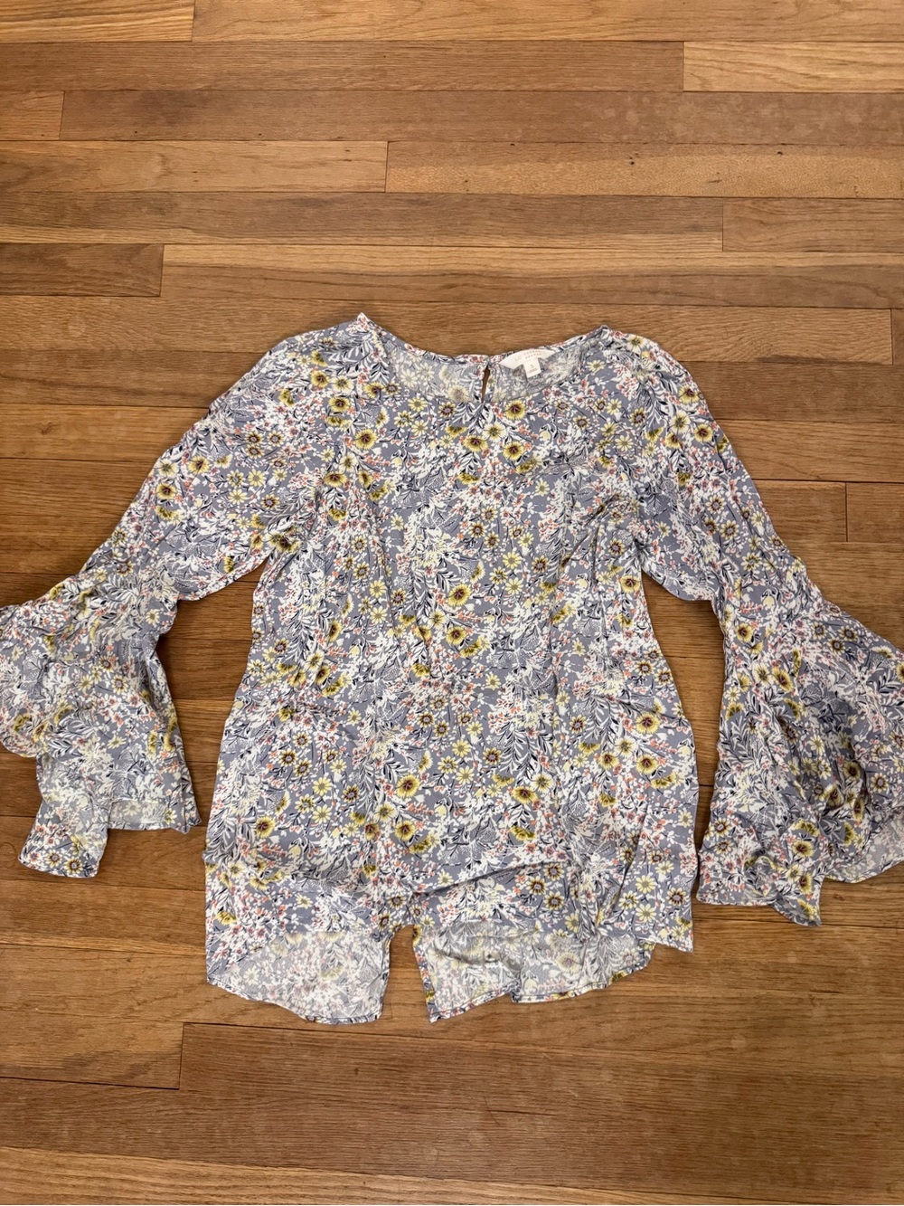 LC Lauren Conrad Women's Blue Yellow Floral Bell Sleeve Blouse - Size Small
 b23
